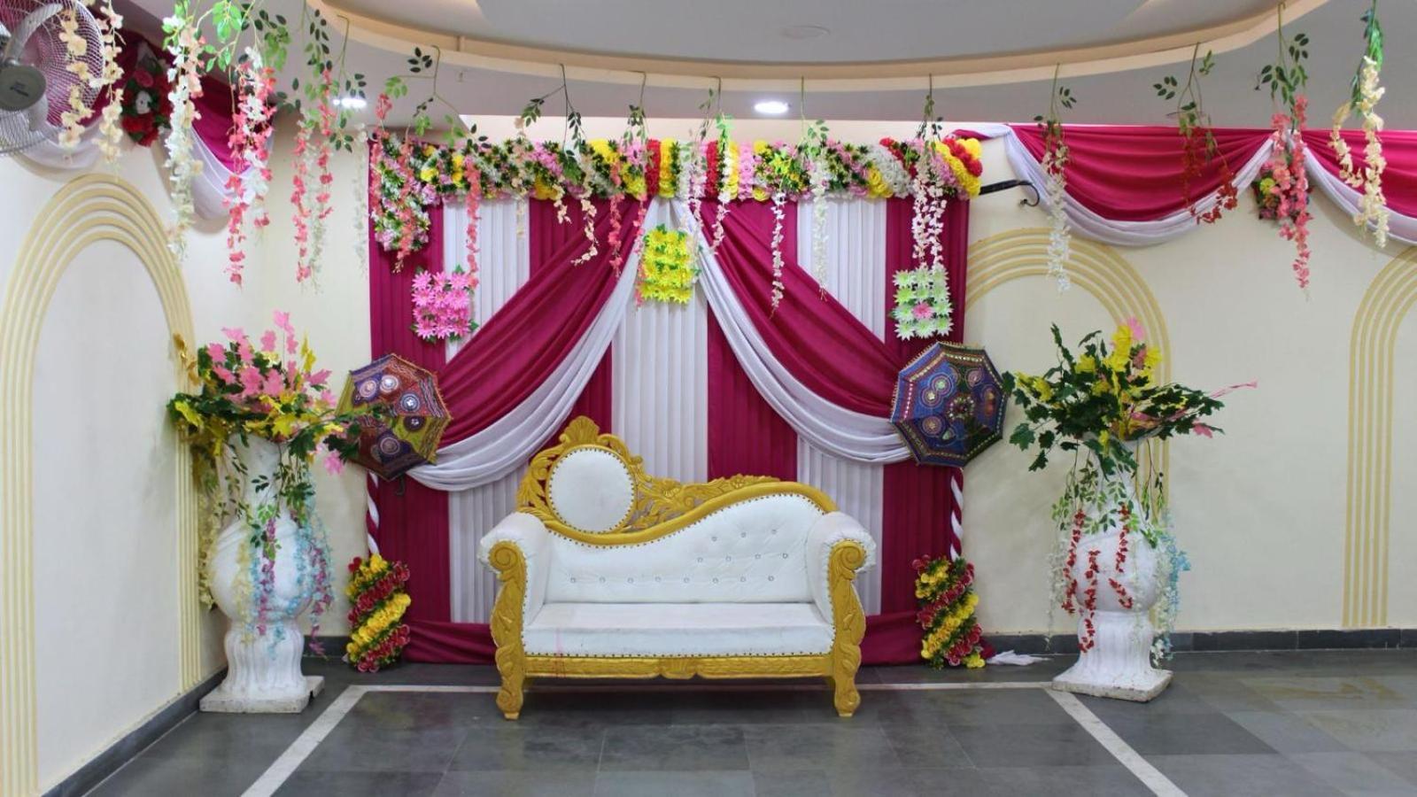Shourya Hotel And Banquet Noida Dış mekan fotoğraf